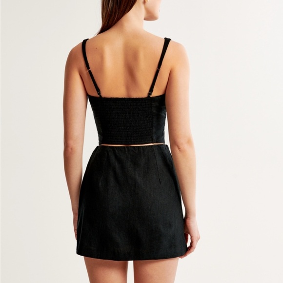 The A&F Scarlett Mini Skort - Picture 4 of 4